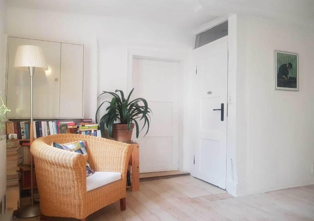 Aeltestes Haus In Quentel - Ferienwohnung 1 Mit Kleinem Garten Lichtenau Exteriér fotografie